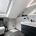 Moderne Offene Dachgeschosswohnung * Linx