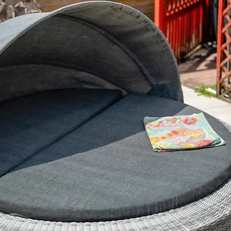 Moderne Offene Dachgeschosswohnung アパート Linx