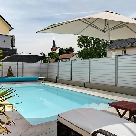 Moderne Offene Dachgeschosswohnung Lejlighed