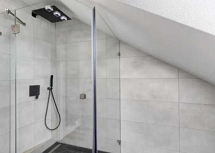 Moderne Offene Dachgeschosswohnung *