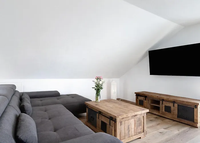 Appartement Moderne Offene Dachgeschosswohnung