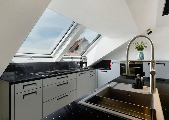 Moderne Offene Dachgeschosswohnung Appartement *