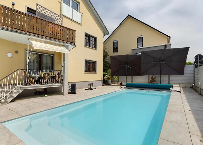 Moderne Offene Dachgeschosswohnung Appartement